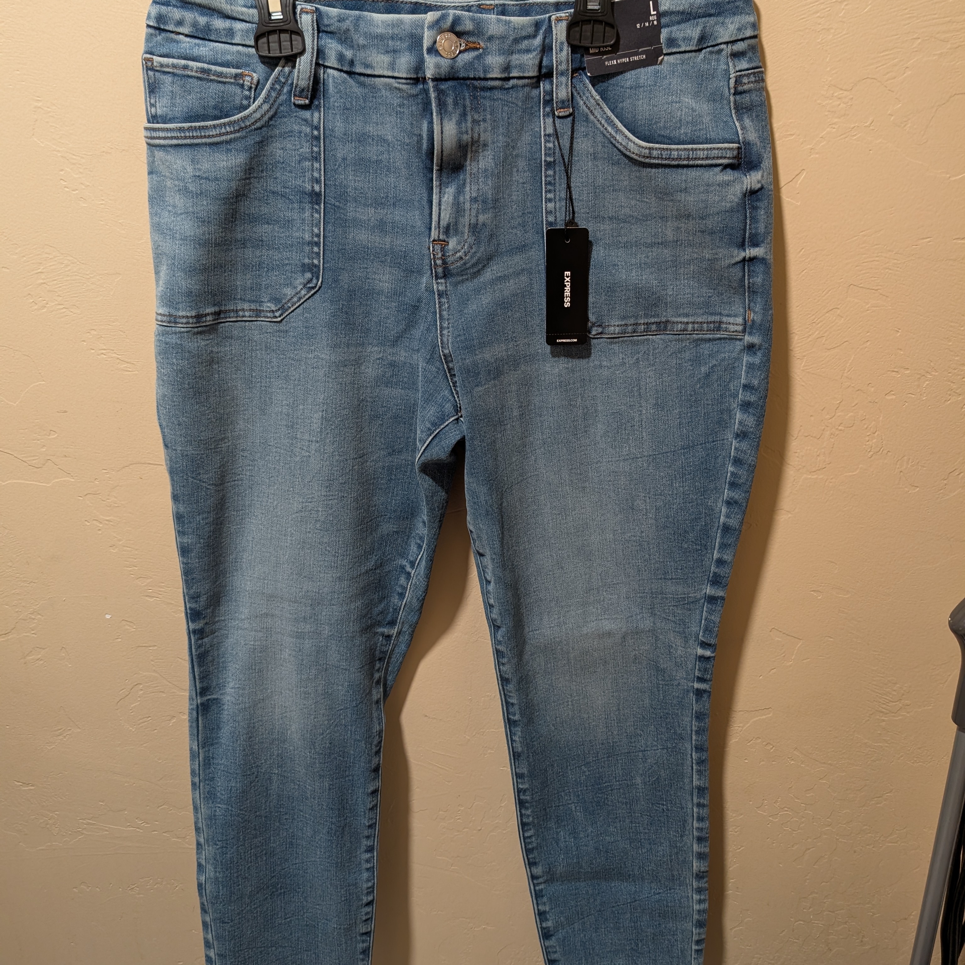 Light Blue Womens Stretch Jeans  Brand No Label Visible